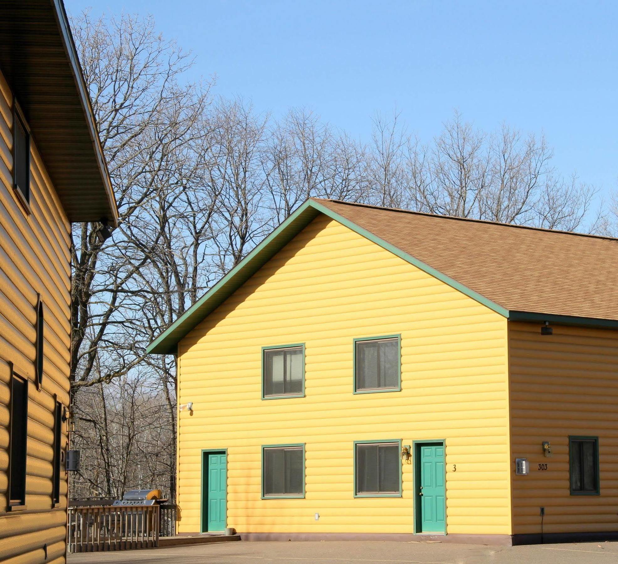 Mcquoid'S Inn And Event Center Isle Zewnętrze zdjęcie